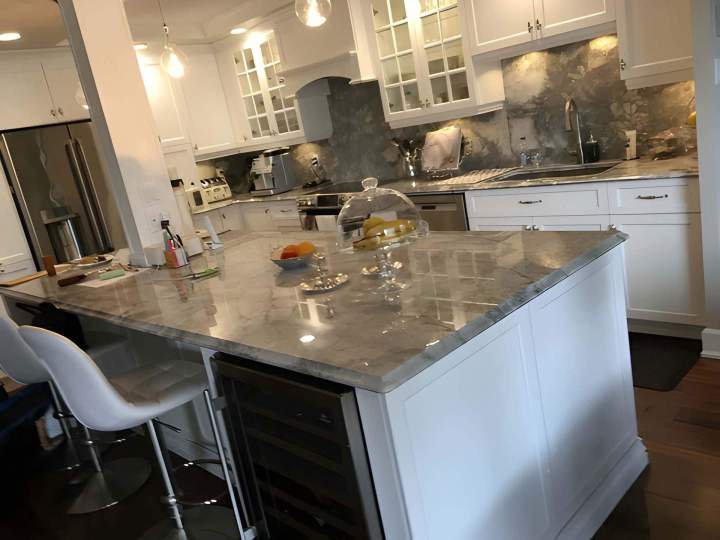 Armoire de cuisine en pierre naturelle Montréal