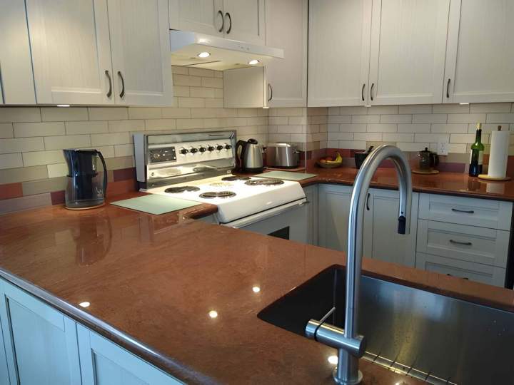 Comptoirs en granit rouge Montréal